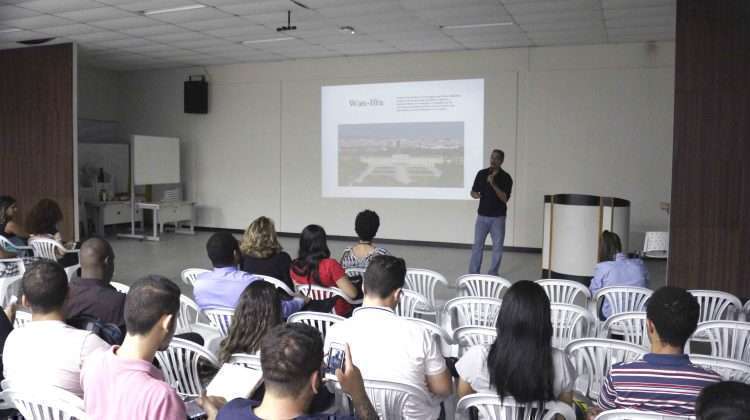 Benny Cohen e palestra sobre as incertezas do jornalismo - Foto - William Araújo